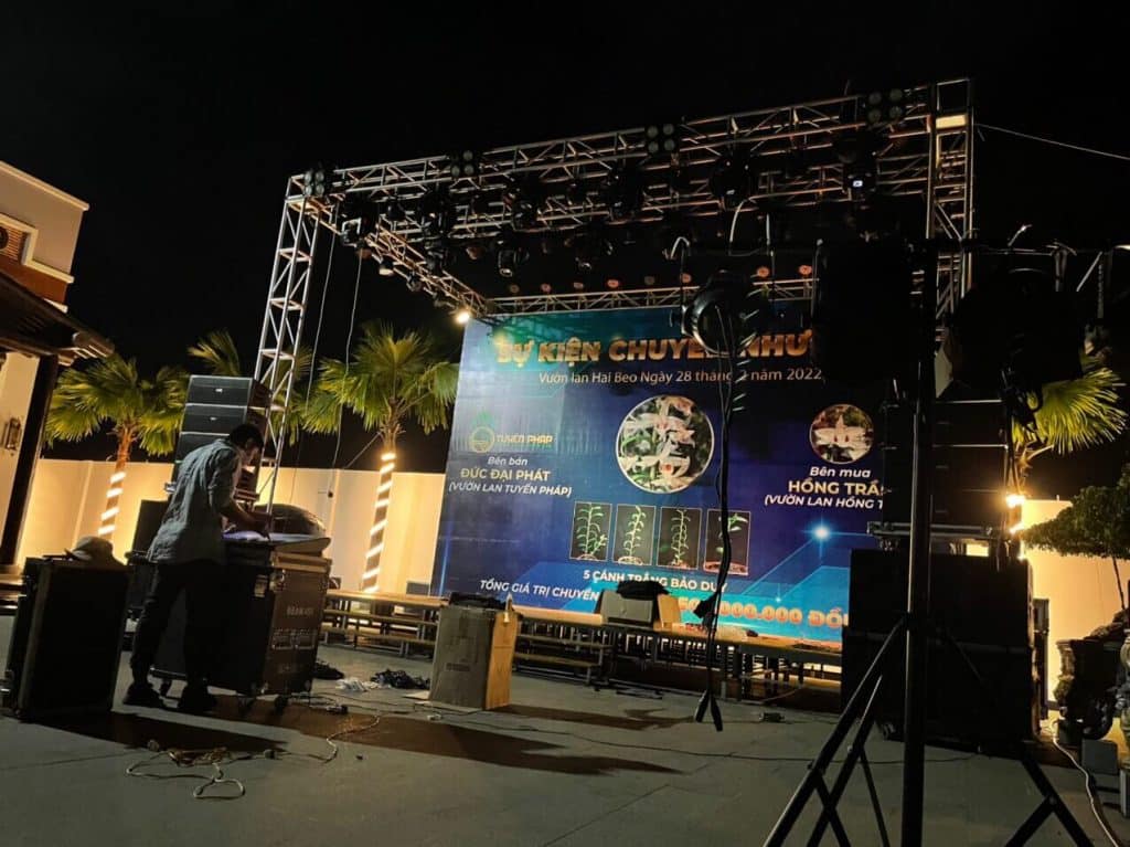 Máy quay livestream